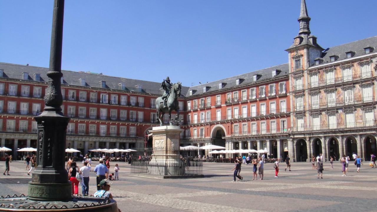 I ❤ Madrid Centre! La Latina - Plaza Mayor Exteriör bild